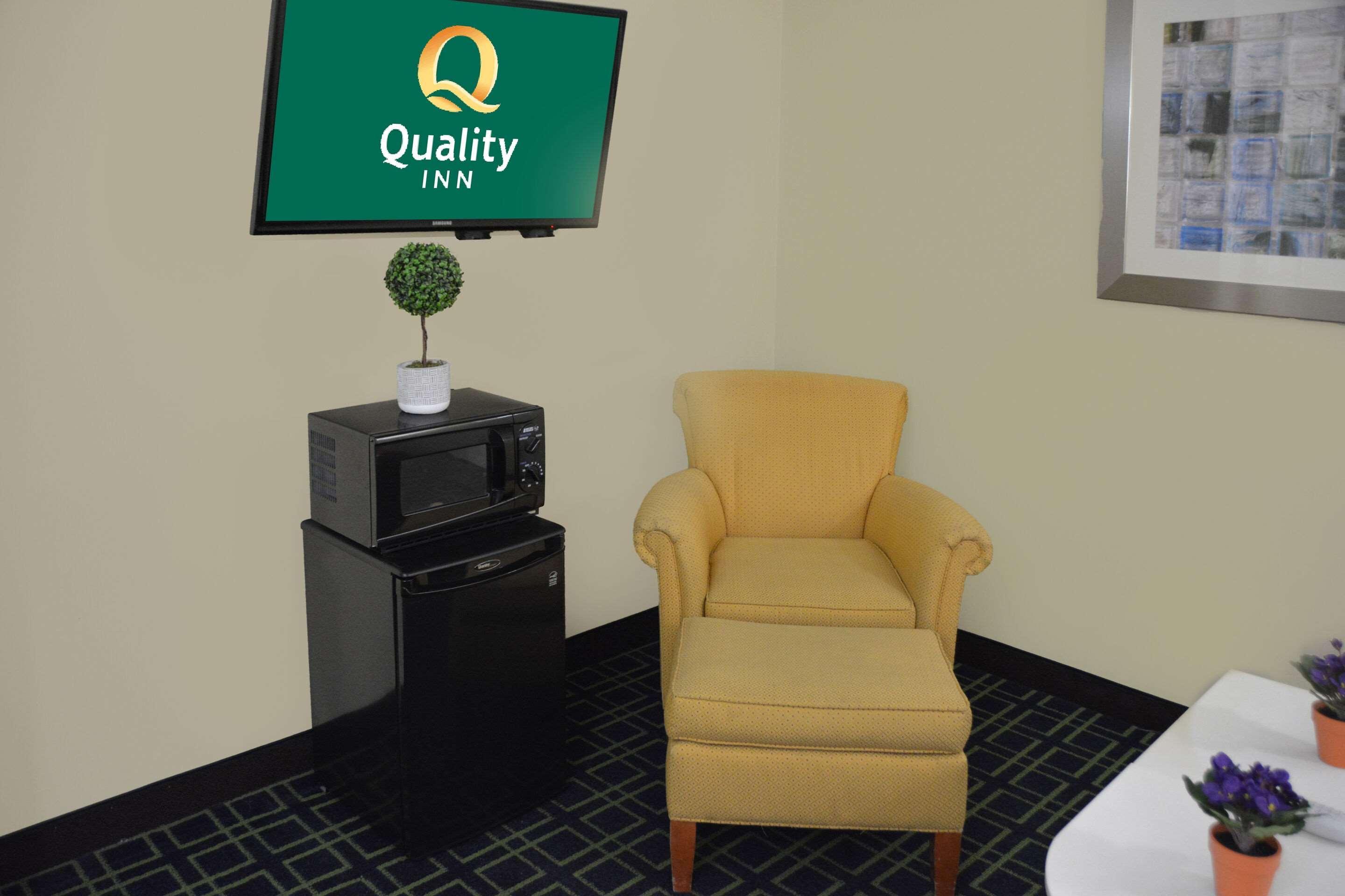 Quality Inn & Suites Dublin Exterior foto